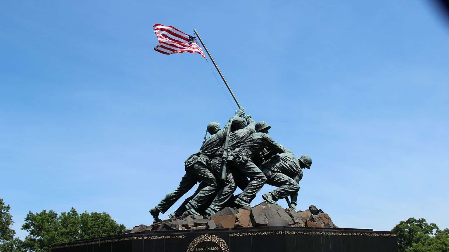 19 Inspiring War Memorials Around the World