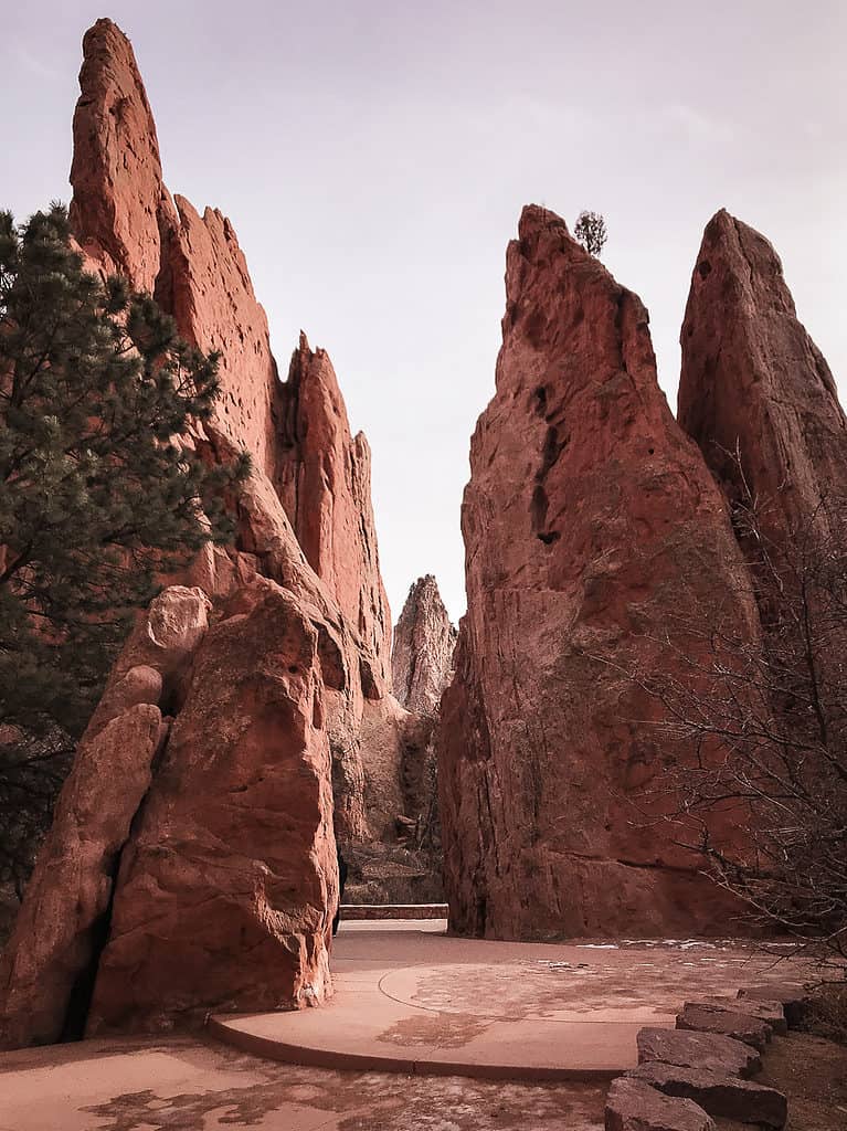 20200120 JK 18 LRE Web Rock formations at the Garden of the Gods