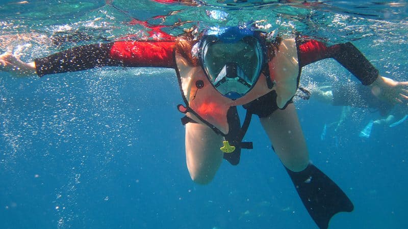 25 Pros and Cons of a Full Face Snorkel Mask for Tropical Snorkel Spots