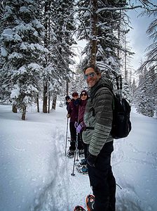 Winter hiking tips and snowshoeing