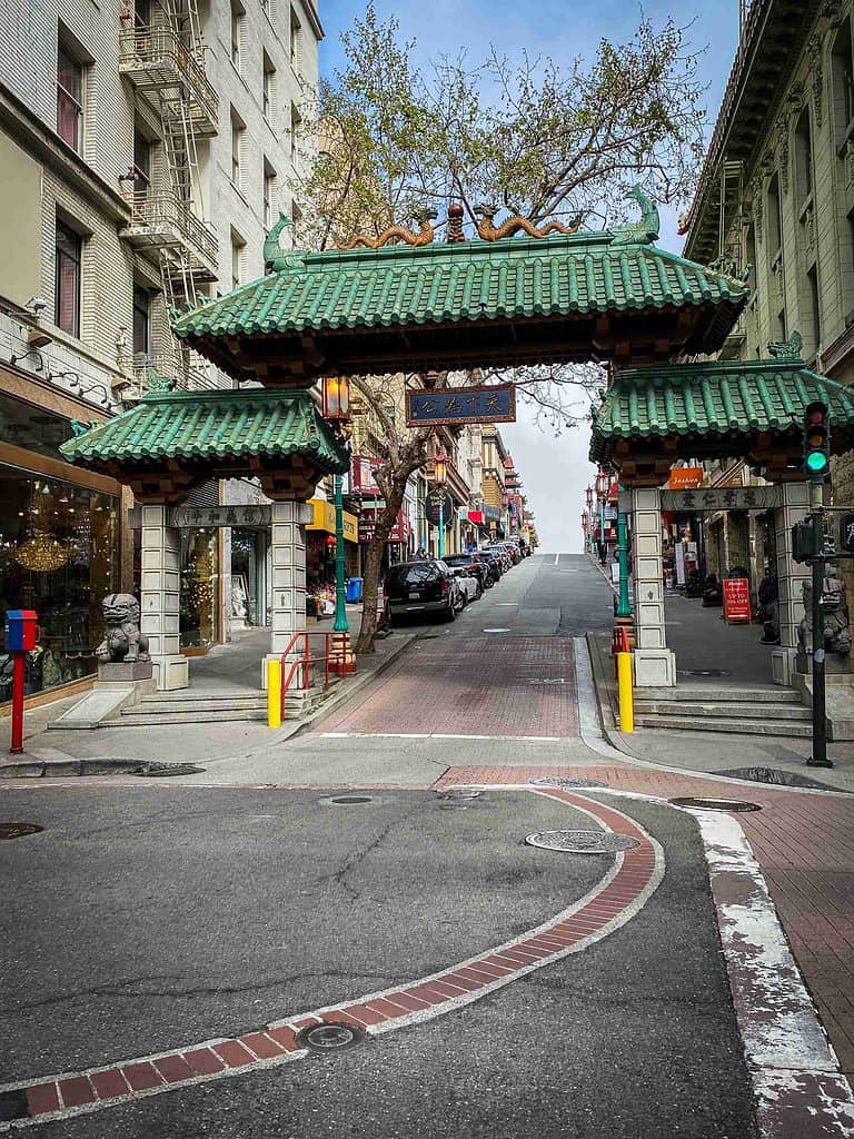 20220323 SpringBreak 8226 LRE Web Chinatown in San Francisco with Kids