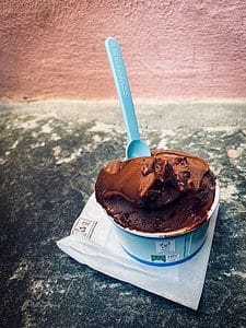 Eating Gelato is one of the things to do in Cinque Terre